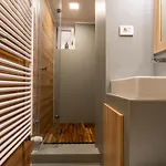 Modern Steps From Afi Mall Perfect For Couples By Mm Host * Brašov