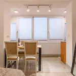 Apartmán Modern Steps From Afi Mall Perfect For Couples By Mm Host