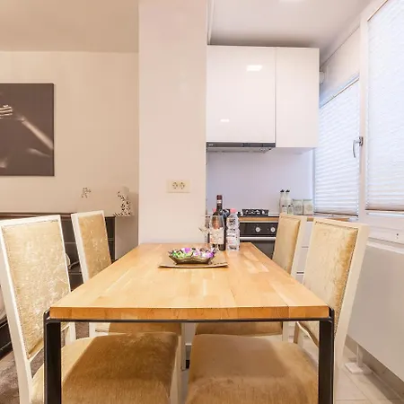 Apartamento Modern Steps From Afi Mall Perfect For Couples By Mm Host *