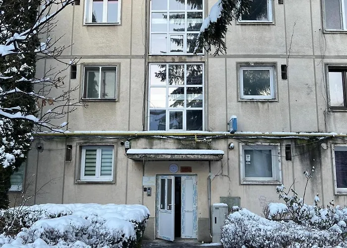 Modern Steps From Afi Mall Perfect For Couples By Mm Host Braşov