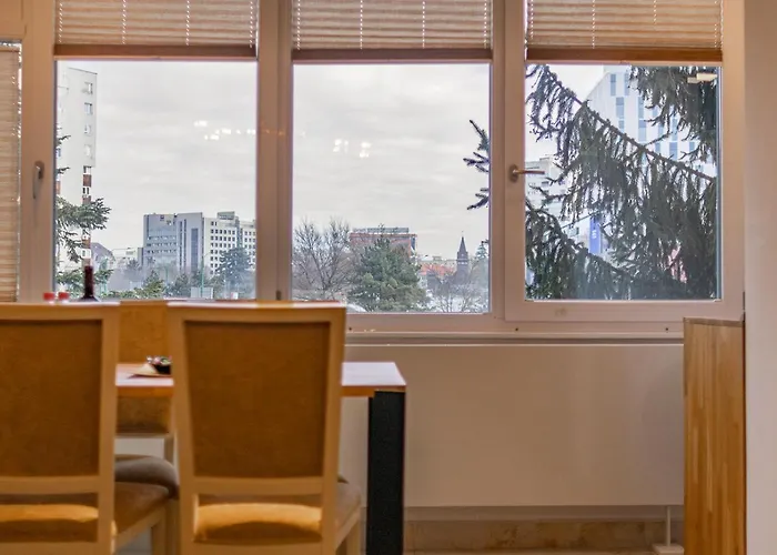 Modern Steps From Afi Mall Perfect For Couples By Mm Host Daire Braşov